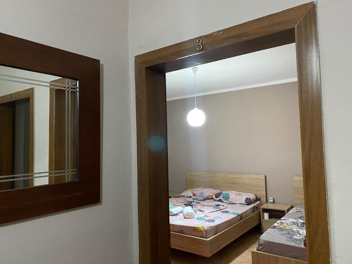 Guesthouse Sense Tirana Bagian luar foto